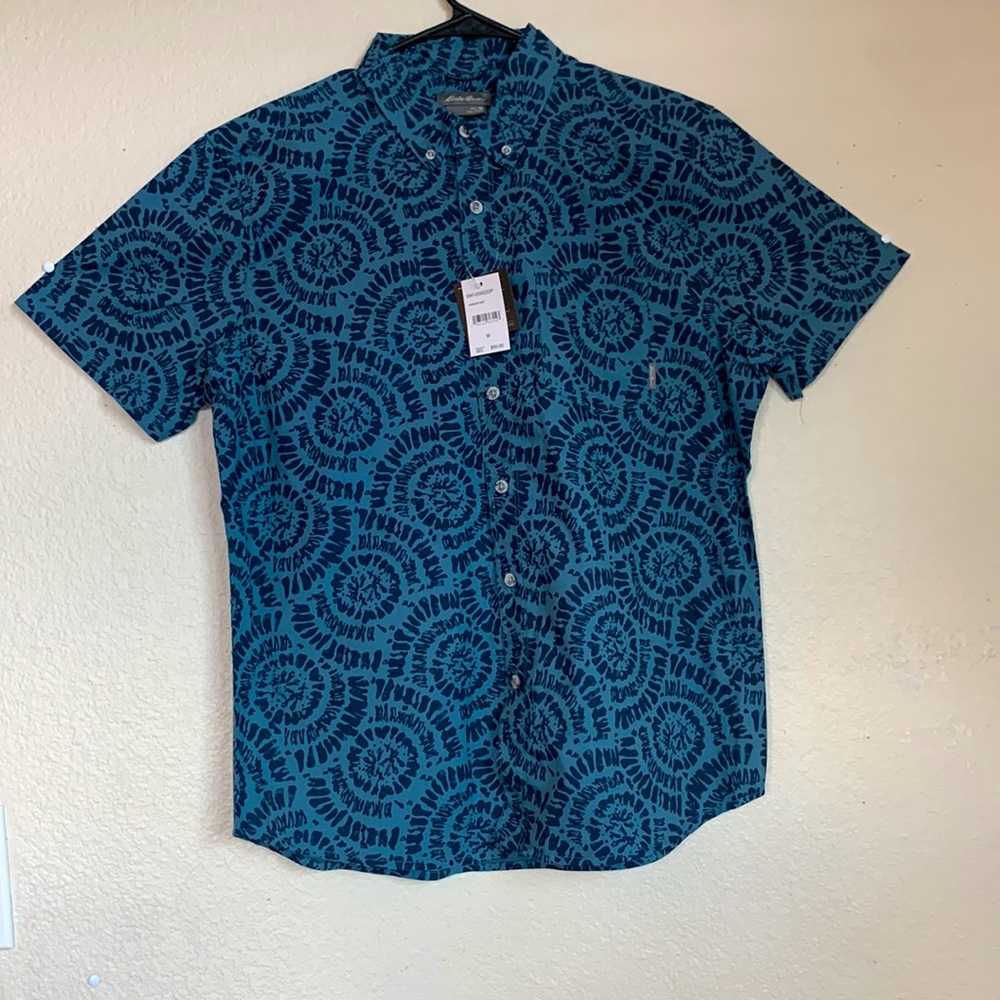 Size M mens blue short sleeve Eddie Bauer shirt